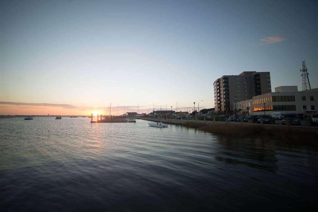 Bask Hotel at Big Rock Landing A Trademark Collection Hotel Morehead City Exteriör bild