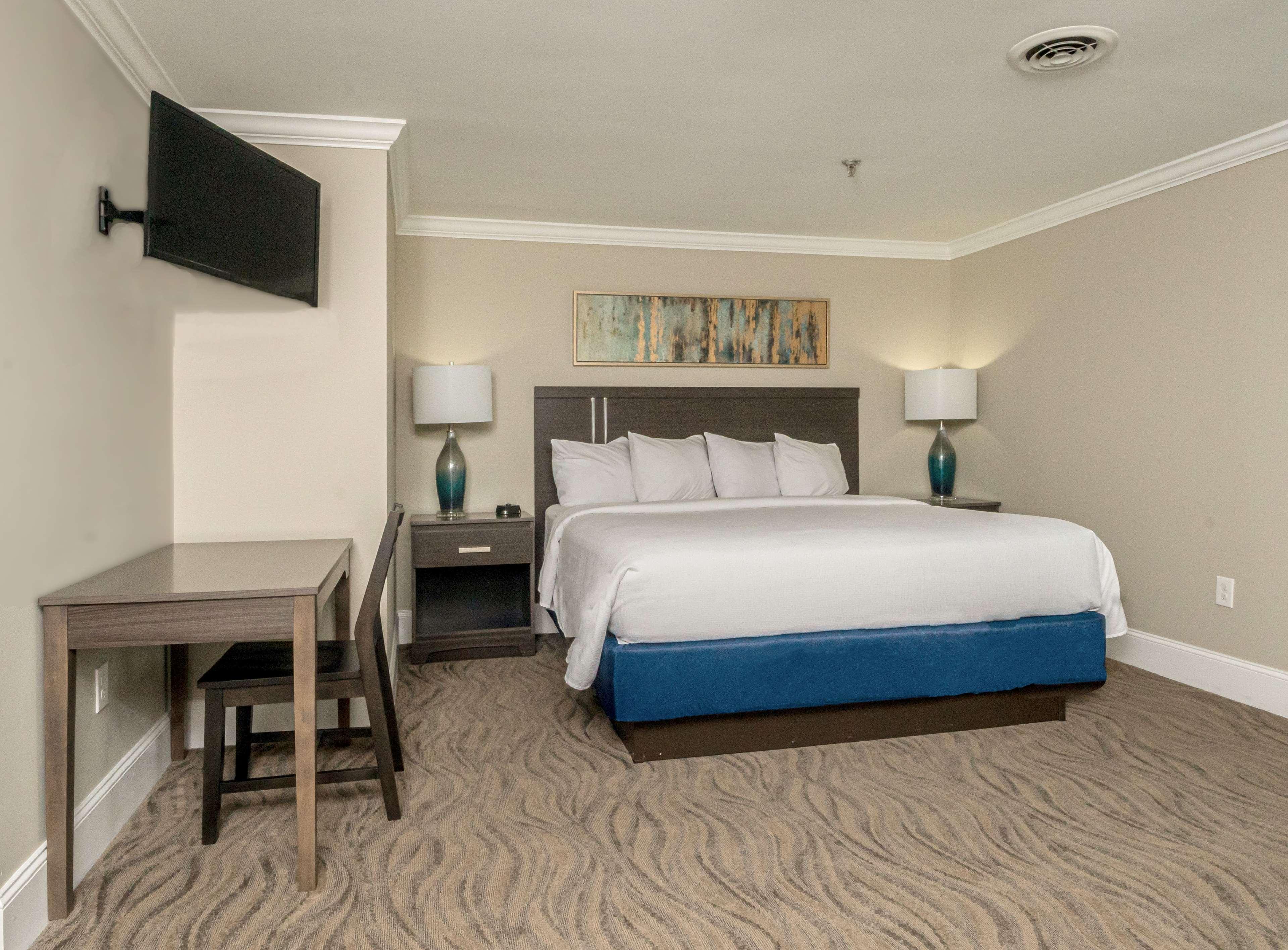 Bask Hotel at Big Rock Landing A Trademark Collection Hotel Morehead City Exteriör bild